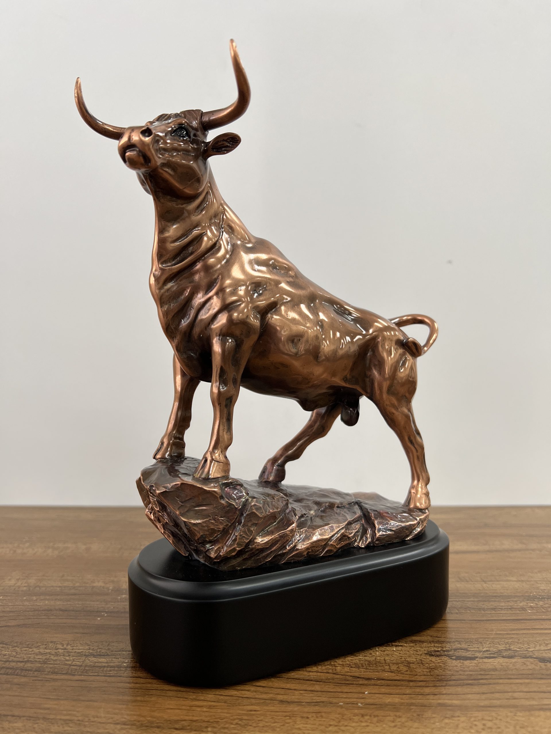 standing bull trophy